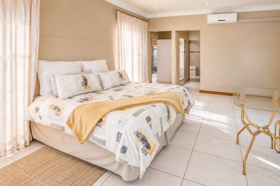 4 Bedroom Property for Sale in Kosmos Ridge North West